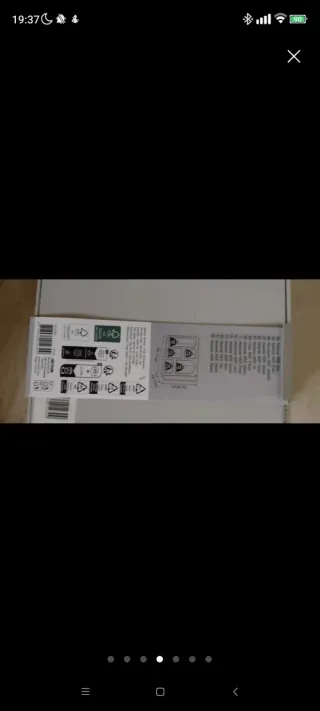 Estantería de madera gris para decoración