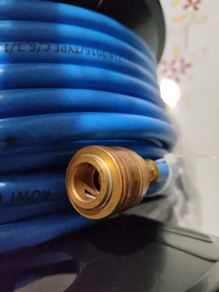 Manguera aire comprimido enrollada