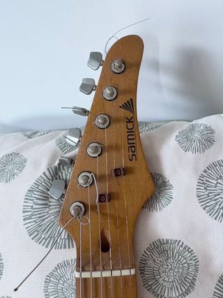 Guitarra Eléctrica Samick