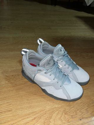 Zapatos Nike Jordan Grises y Azul Claro