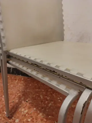 3 Sillas Metálicas Apilables Blancas 25€ por las 3