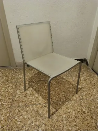 3 Sillas Metálicas Apilables Blancas 25€ por las 3