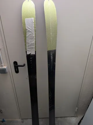 Esquís de travesía MT 85 176cm