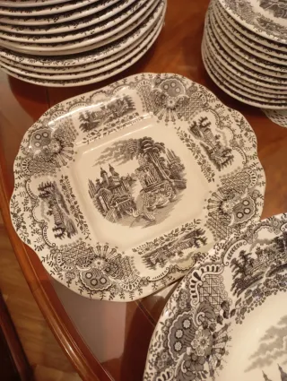 Vajilla La Cartuja 66 piezas