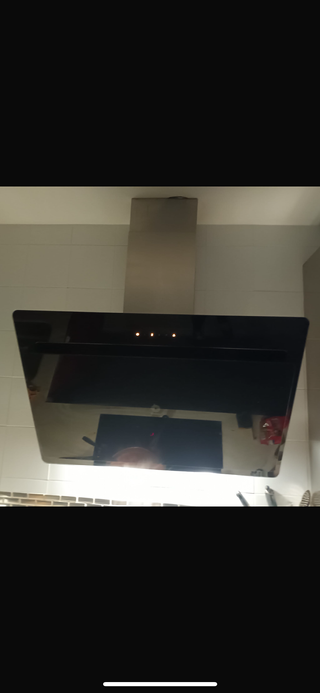 Campana extractora de buena marca y decorativa