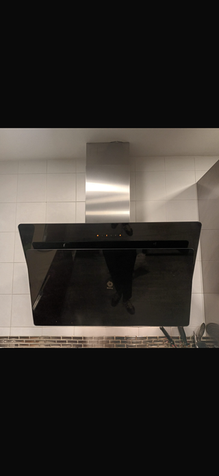 Campana extractora de buena marca y decorativa