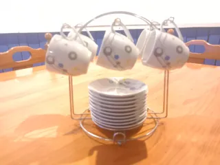 Set de Tazas de Café con Platos