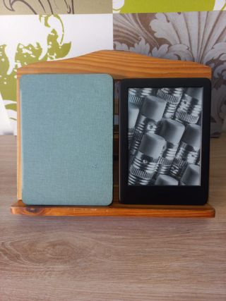 KINDLE 10ª GENERACIÓN + FUNDA + CARGADOR