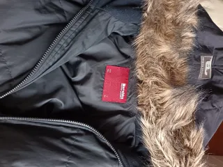 Plumífero largo Bershka negro