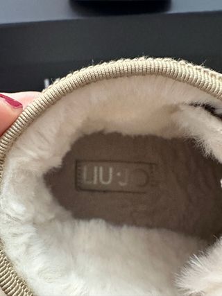 Botas Liu Jo doradas talla 37 con pelo interior