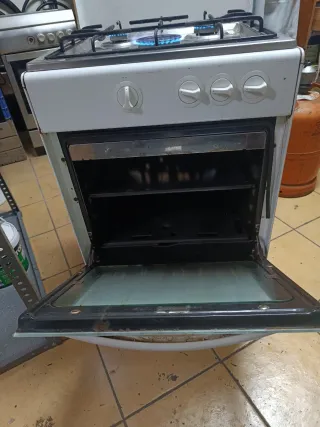 Cocina con horno todo a gas