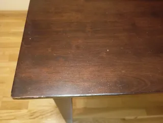 Mesa de comedor y 6 sillas de madera