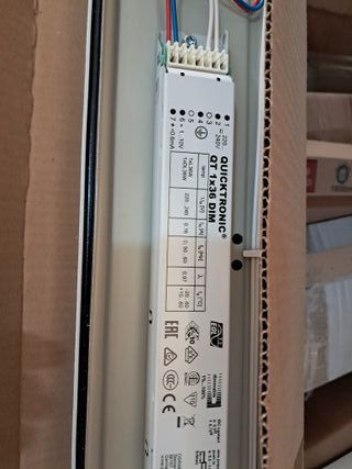 Pantalla estanca Regulable TRILUX 1x36W