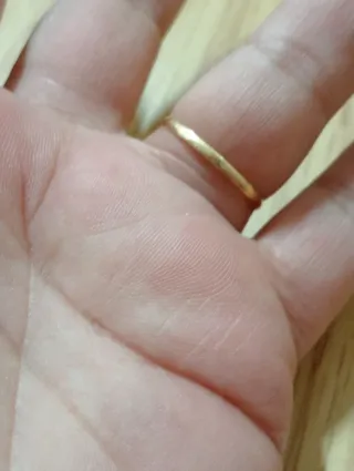 Anillo Oro Amarillo 18K Perla y circonitas.