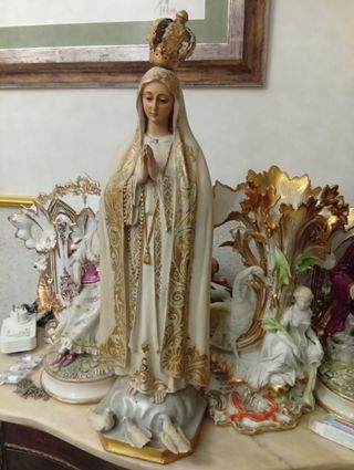 Imagen religiosa Virgen María con corona
