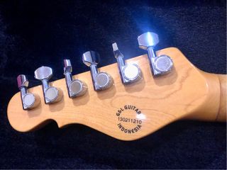 Guitarra Eléctrica G&L ASAT Tribute Sunburst