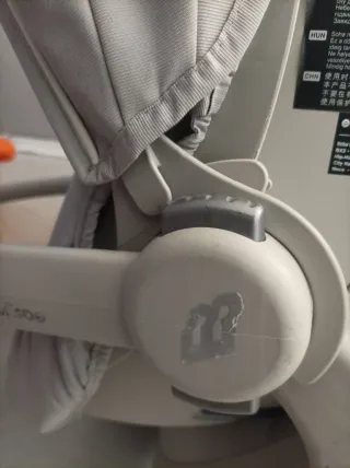 Silla de coche para bebé gris