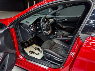 Mercedes-Benz Clase CLA AMG NIGHT