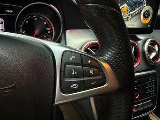 Mercedes-Benz Clase CLA AMG NIGHT