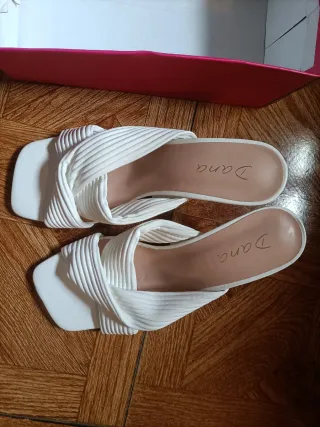 Precio solo hoy 13-14 Sandalias Dana Blancas Talla