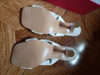 Precio solo hoy 13-14 Sandalias Dana Blancas Talla
