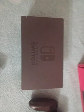 Nintendo Switch + Estuche de Viaje