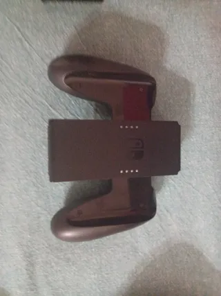 Nintendo Switch + Estuche de Viaje