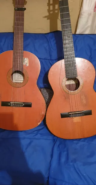 In vendita due chitarre