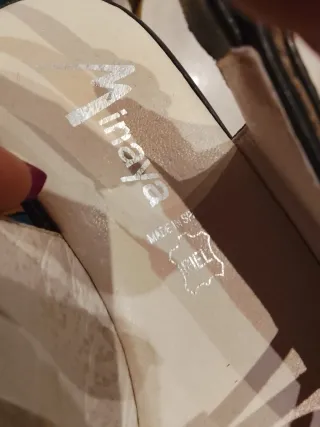 Zapatos abiertos de piel negros