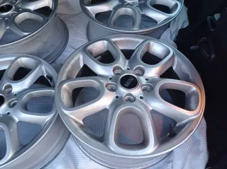 Juego 4 Llantas MINI 16" Como nuevas