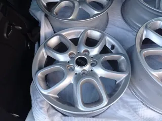 Juego 4 Llantas MINI 16" Como nuevas