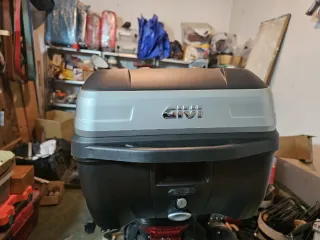 Top case GIVI para moto