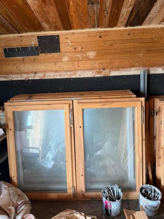 Puertas y ventanas de madera