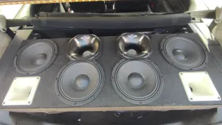 Cajón medios car audio