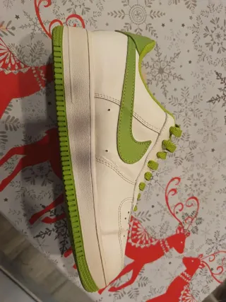 Nike Air Force 1 Verde y Blanco