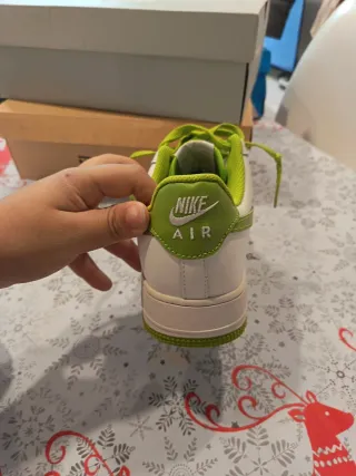 Nike Air Force 1 Verde y Blanco