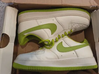 Nike Air Force 1 Verde y Blanco