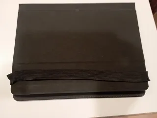 Funda eVitta con Teclado USB para Tablet 9.7-10.1