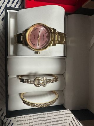 Conjunto Reloj y Pulseras Skyline Dorado