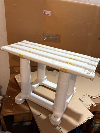 Silla Ducha Extensible Blanca Sin Usar de exposici