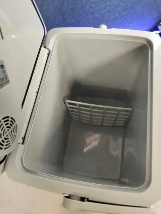 Arebos AR-HE-KB30A Nevera termoeléctrica 25 L