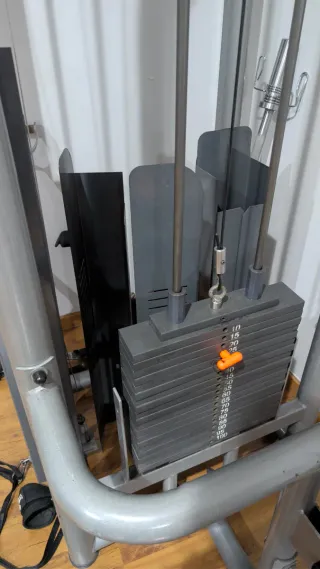 Máquina multiestación poleas, remo y jalón