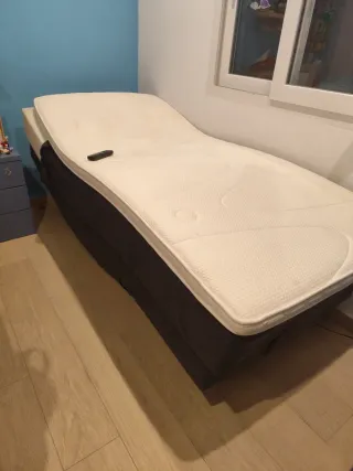 Cama articulada con mando