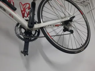 Bicicleta Carretera Giant Blanca