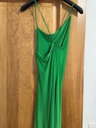 Vestido verde tirantes largo
