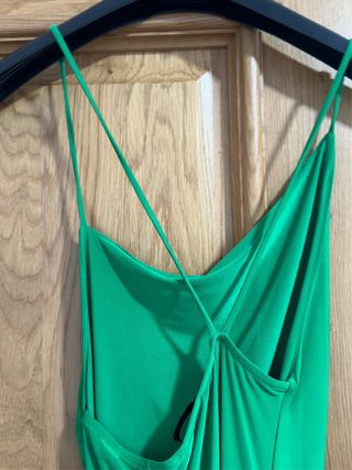 Vestido verde tirantes largo