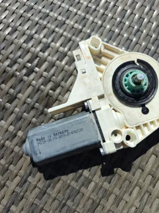 Centralita elevalunas VW Passat B6 1K0959793G