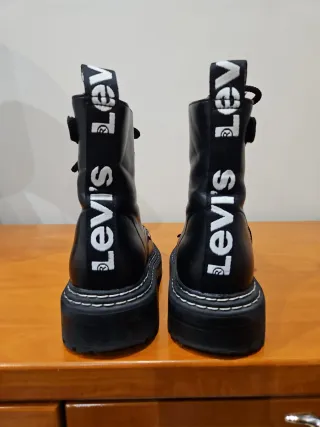Botas militares Levi's negras