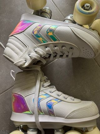 Patines de 4 ruedas blancos