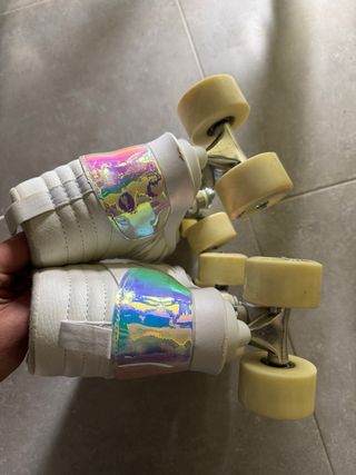 Patines de 4 ruedas blancos